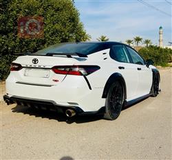 تۆیۆتا کامری